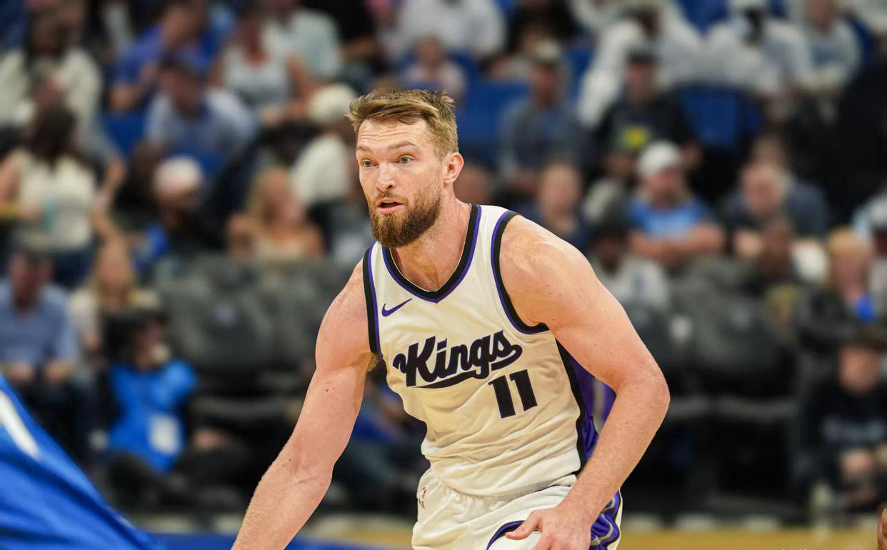 包含独行侠球员集体爆发，取得关键胜利的词条