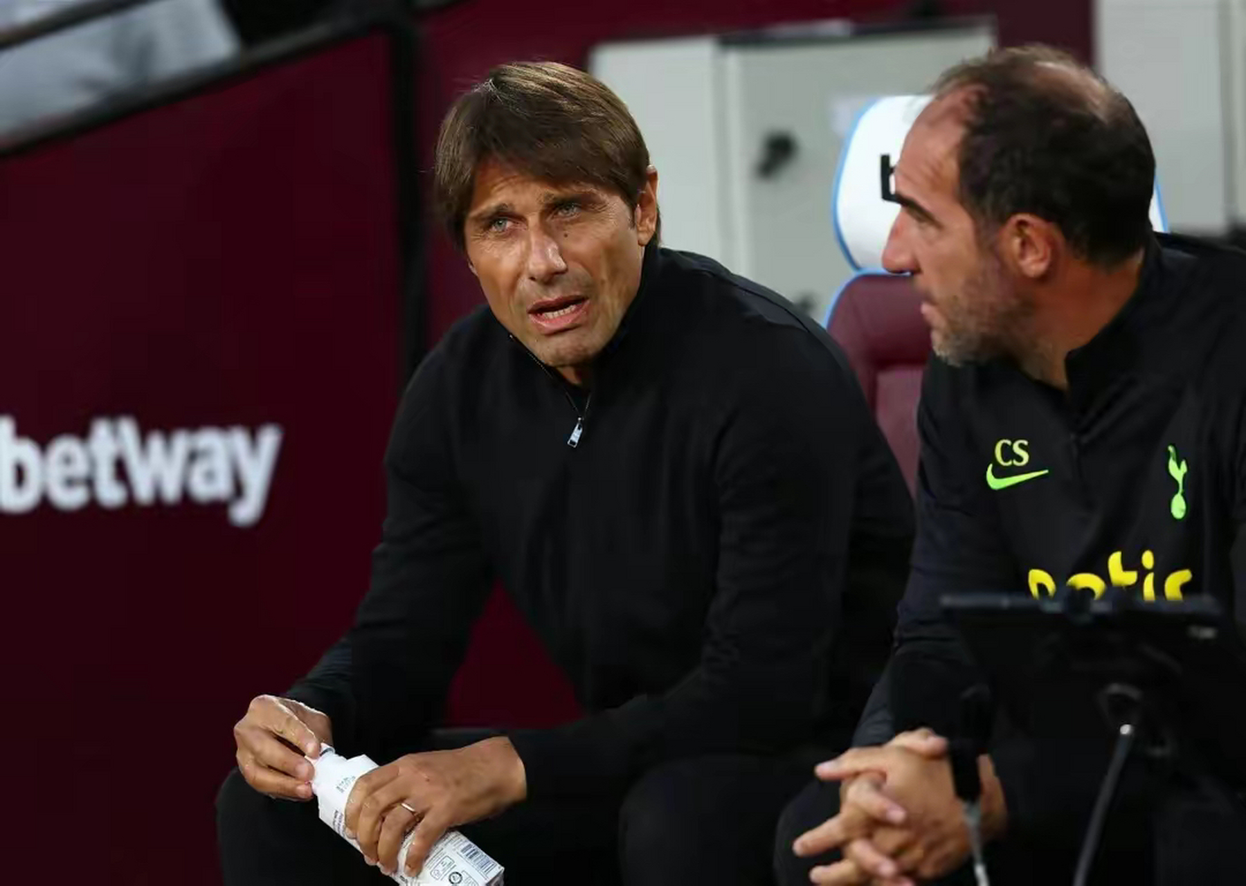 热刺换帅风波训练基地内幕曝光 热刺换帅风波训练基地内幕曝光